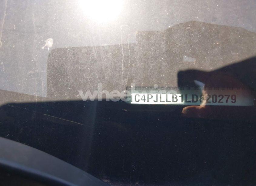 Photo 9 of 2020 Jeep Cherokee LATITUDE PLUS FWD (VIN 1C4PJLLB1LD620279)