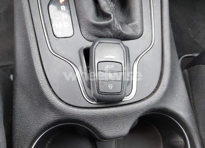 Photo 11 of 2019 Jeep Cherokee LATITUDE PLUS FWD (VIN 1C4PJLLB2KD132585)