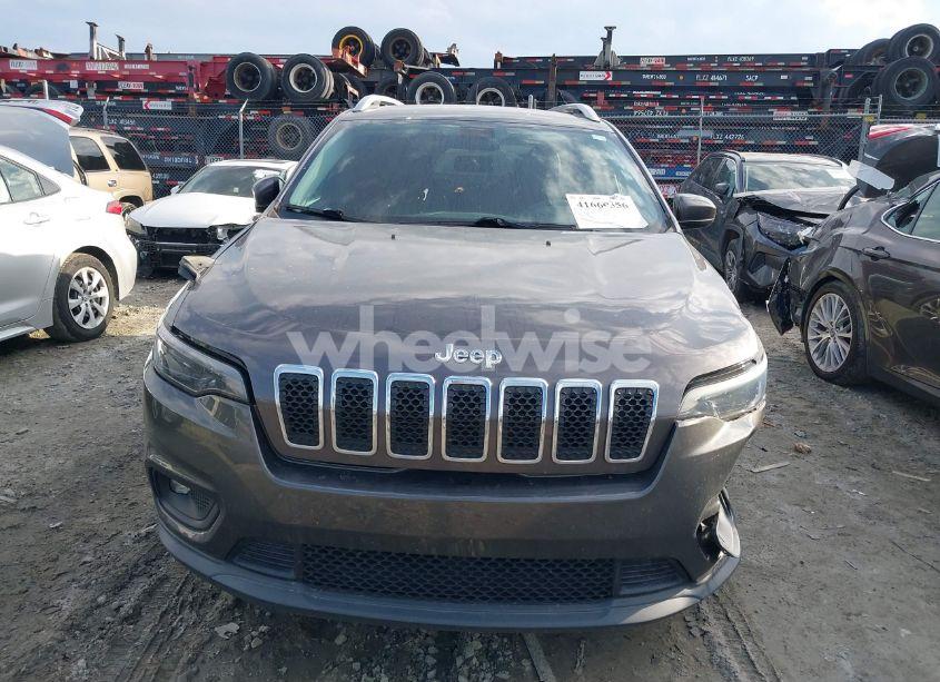Photo 12 of 2019 Jeep Cherokee LATITUDE PLUS FWD (VIN 1C4PJLLB2KD143876)