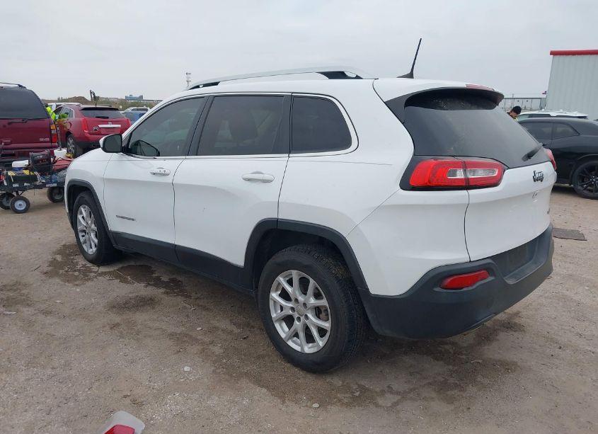 Photo 3 of 2018 Jeep Cherokee LATITUDE PLUS FWD (VIN 1C4PJLLB3JD518589)
