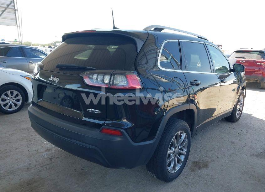 Photo 4 of 2019 Jeep Cherokee LATITUDE PLUS FWD (VIN 1C4PJLLB3KD205690)