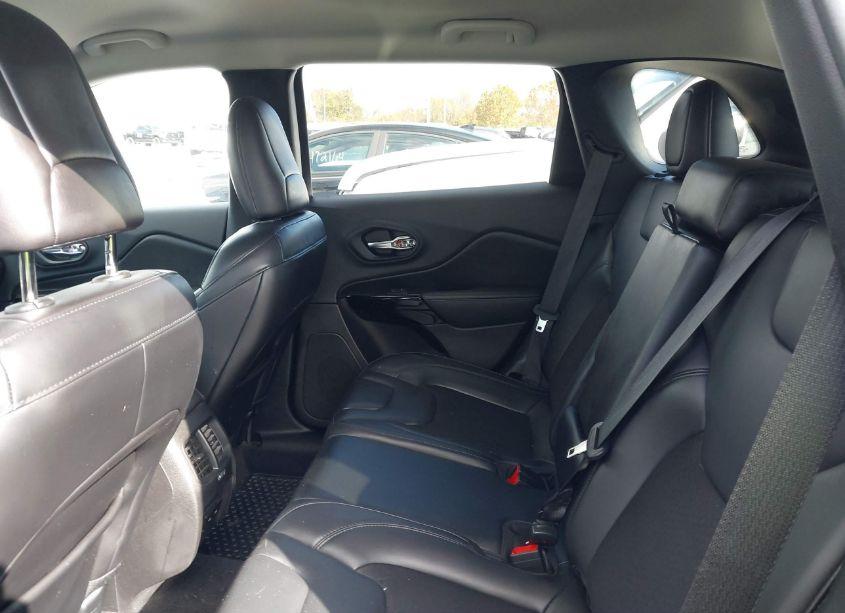 Photo 8 of 2020 Jeep Cherokee ALTITUDE FWD (VIN 1C4PJLLB3LD543771)