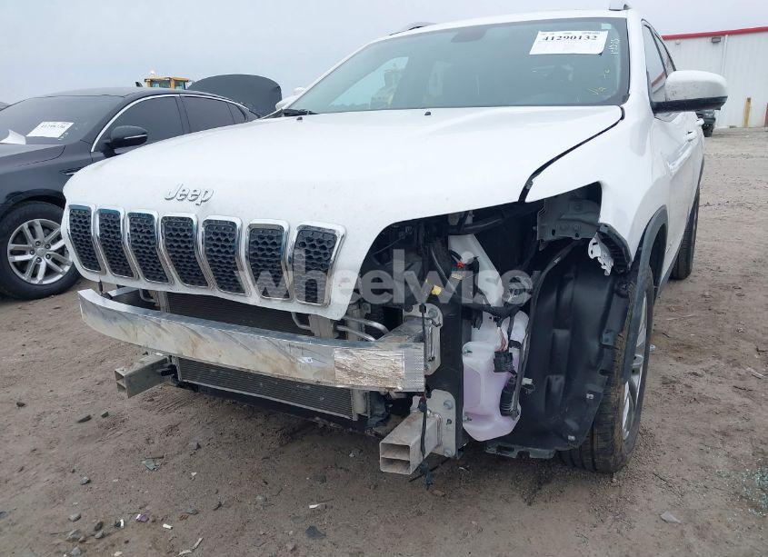 Photo 6 of 2020 Jeep Cherokee LATITUDE PLUS FWD (VIN 1C4PJLLB3LD543821)