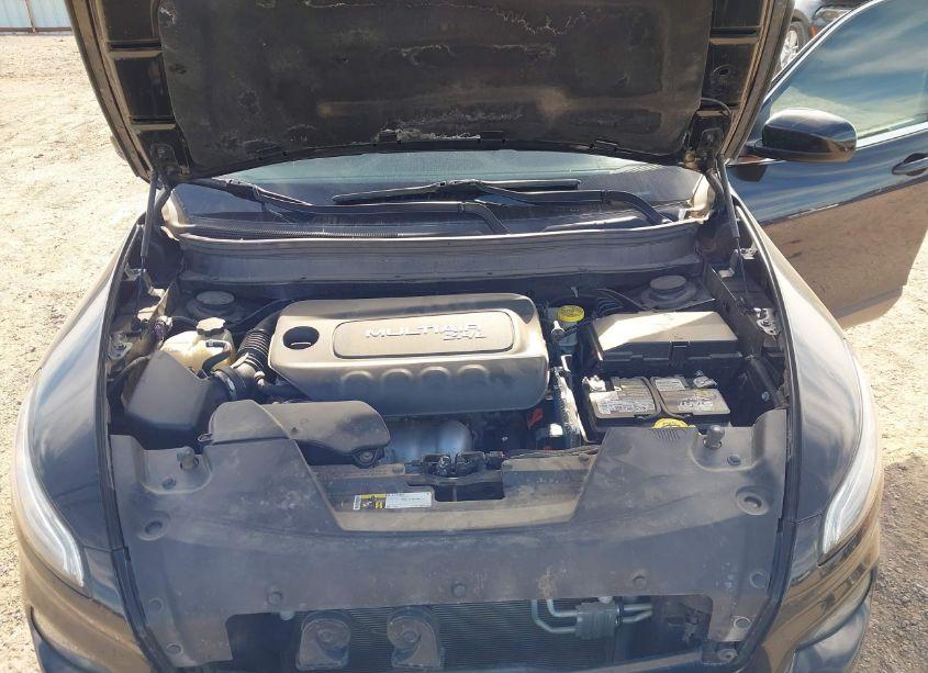 Photo 10 of 2018 Jeep Cherokee LATITUDE PLUS FWD (VIN 1C4PJLLB4JD511098)