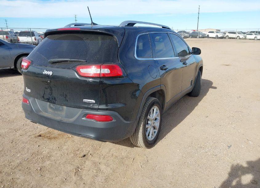 Photo 4 of 2018 Jeep Cherokee LATITUDE PLUS FWD (VIN 1C4PJLLB4JD511098)