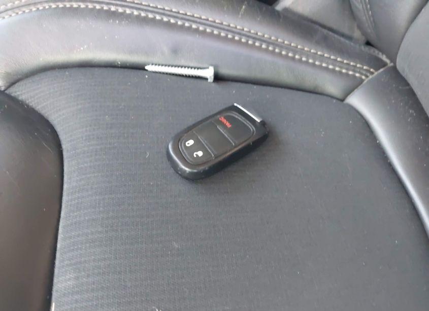 Photo 11 of 2018 Jeep Cherokee LATITUDE PLUS FWD (VIN 1C4PJLLB4JD538592)