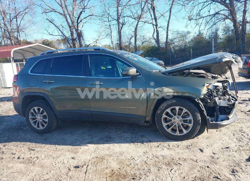 Photo 14 of 2019 Jeep Cherokee LATITUDE PLUS FWD (VIN 1C4PJLLB4KD110619)