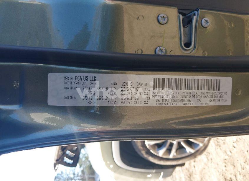 Photo 9 of 2019 Jeep Cherokee LATITUDE PLUS FWD (VIN 1C4PJLLB4KD110619)