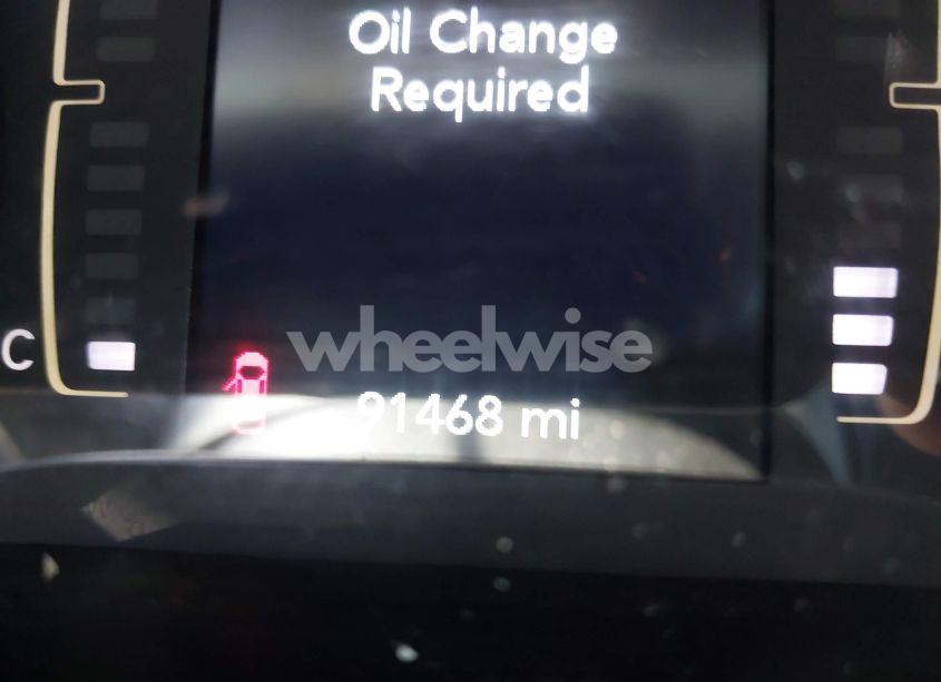 Photo 15 of 2019 Jeep Cherokee LATITUDE PLUS FWD (VIN 1C4PJLLB4KD130093)