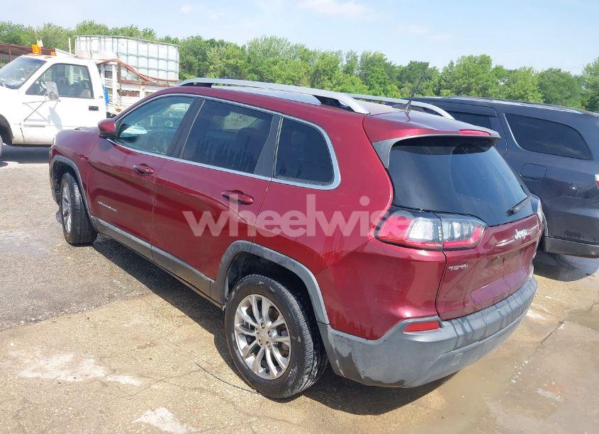 Photo 3 of 2019 Jeep Cherokee LATITUDE PLUS FWD (VIN 1C4PJLLB4KD130093)