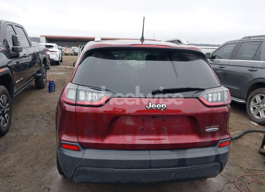 Photo 16 of 2019 Jeep Cherokee LATITUDE PLUS FWD (VIN 1C4PJLLB4KD226533)