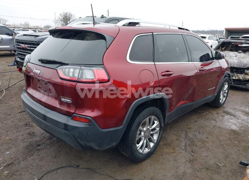 Photo 4 of 2019 Jeep Cherokee LATITUDE PLUS FWD (VIN 1C4PJLLB4KD226533)