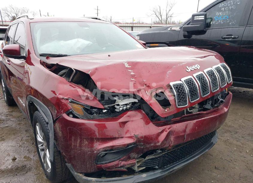 Photo 6 of 2019 Jeep Cherokee LATITUDE PLUS FWD (VIN 1C4PJLLB4KD226533)