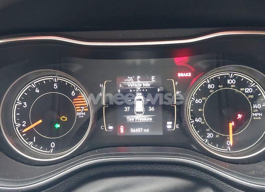 Photo 7 of 2019 Jeep Cherokee LATITUDE PLUS FWD (VIN 1C4PJLLB4KD226533)