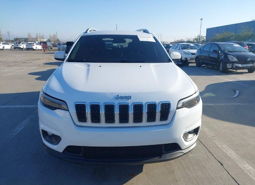 Photo 12 of 2019 Jeep Cherokee LATITUDE PLUS FWD (VIN 1C4PJLLB4KD240528)