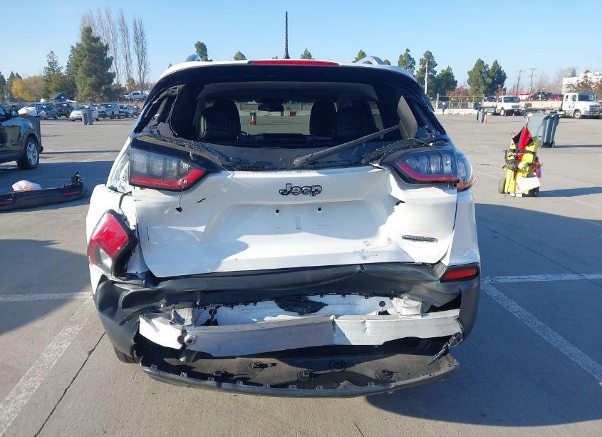 Photo 16 of 2019 Jeep Cherokee LATITUDE PLUS FWD (VIN 1C4PJLLB4KD240528)