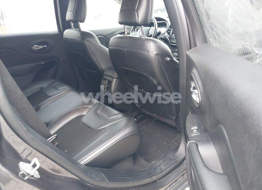 Photo 8 of 2021 Jeep Cherokee ALTITUDE FWD (VIN 1C4PJLLB4MD112552)