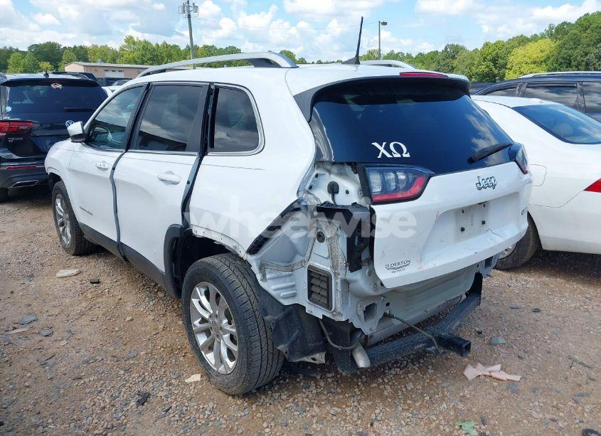 Photo 3 of 2019 Jeep Cherokee LATITUDE PLUS FWD (VIN 1C4PJLLB5KD263316)