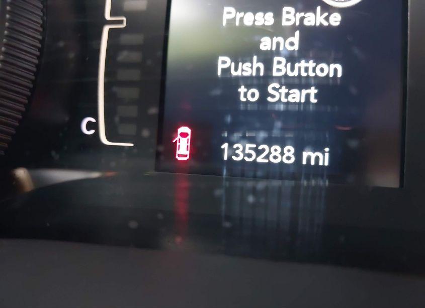 Photo 16 of 2019 Jeep Cherokee LATITUDE PLUS FWD (VIN 1C4PJLLB5KD346504)