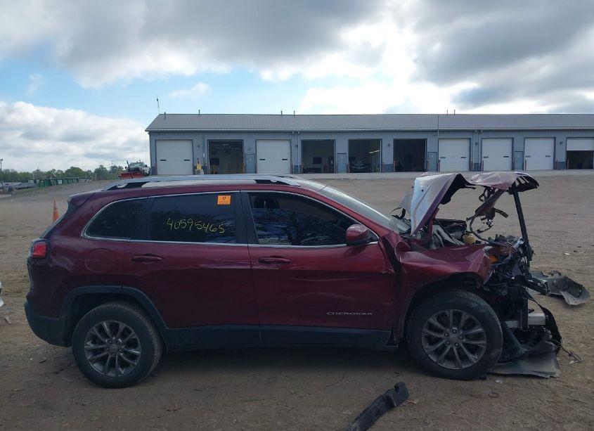 Photo 13 of 2019 Jeep Cherokee LATITUDE PLUS FWD (VIN 1C4PJLLB5KD404269)