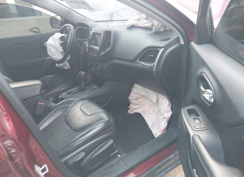 Photo 5 of 2019 Jeep Cherokee LATITUDE PLUS FWD (VIN 1C4PJLLB5KD404269)