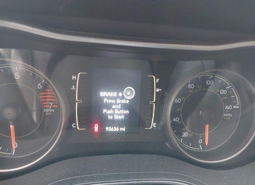 Photo 7 of 2019 Jeep Cherokee LATITUDE PLUS FWD (VIN 1C4PJLLB5KD404269)