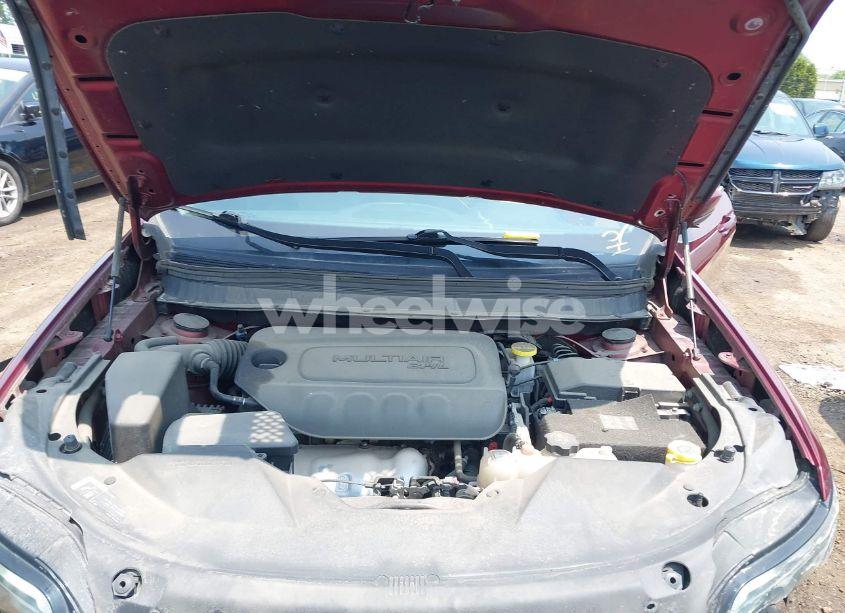 Photo 10 of 2020 Jeep Cherokee LATITUDE PLUS FWD (VIN 1C4PJLLB5LD541827)