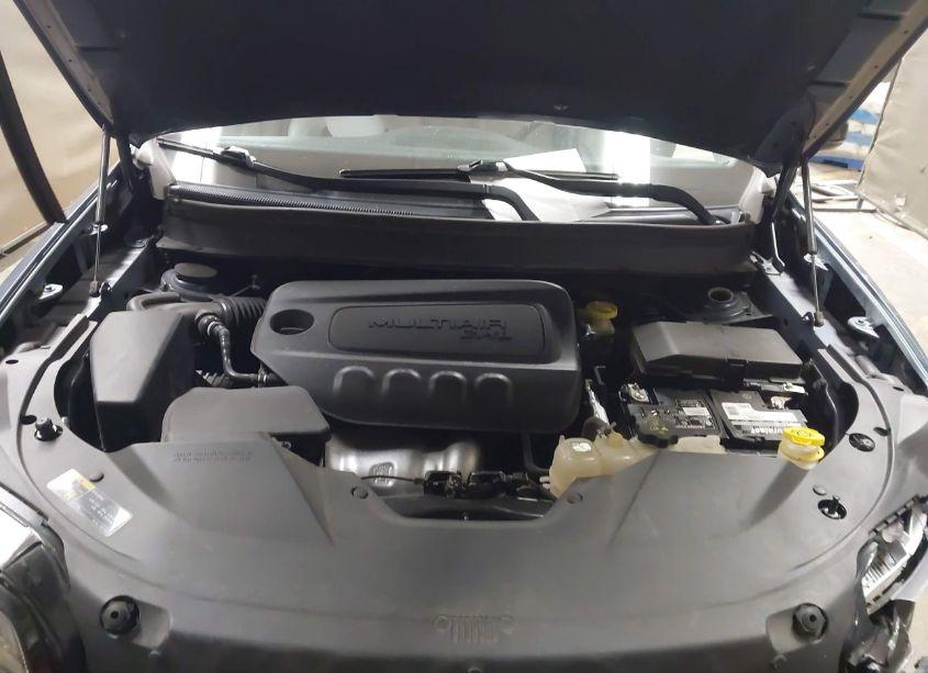 Photo 10 of 2020 Jeep Cherokee LATITUDE PLUS FWD (VIN 1C4PJLLB5LD542217)