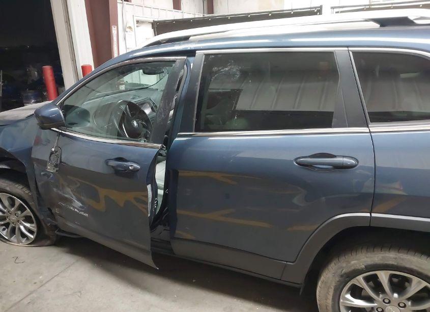 Photo 14 of 2020 Jeep Cherokee LATITUDE PLUS FWD (VIN 1C4PJLLB5LD542217)