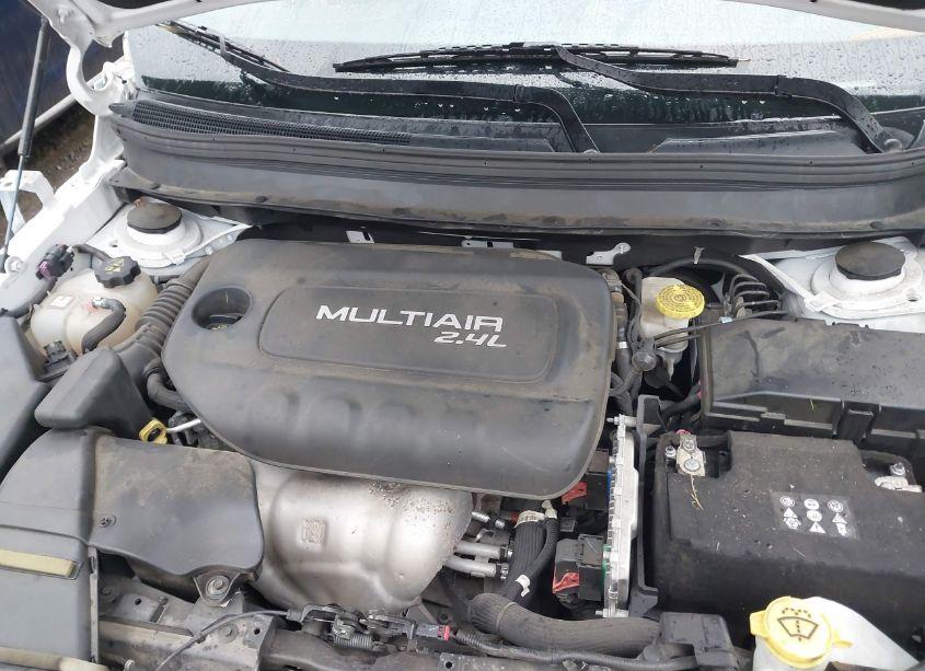 Photo 10 of 2018 Jeep Cherokee LATITUDE PLUS FWD (VIN 1C4PJLLB6JD584666)