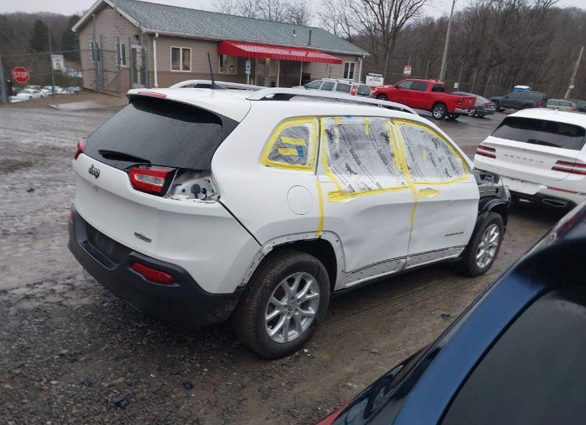 Photo 4 of 2018 Jeep Cherokee LATITUDE PLUS FWD (VIN 1C4PJLLB6JD584666)