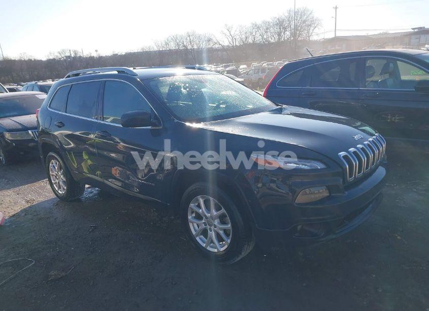 2018 Jeep Cherokee LATITUDE PLUS FWD (VIN 1C4PJLLB6JD611879) main photo