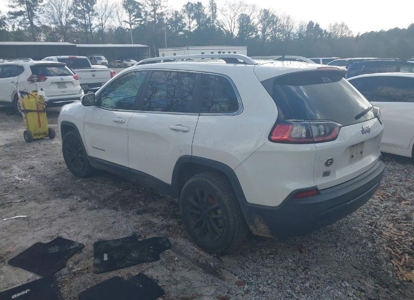 Photo 3 of 2019 Jeep Cherokee LATITUDE PLUS FWD (VIN 1C4PJLLB6KD146294)