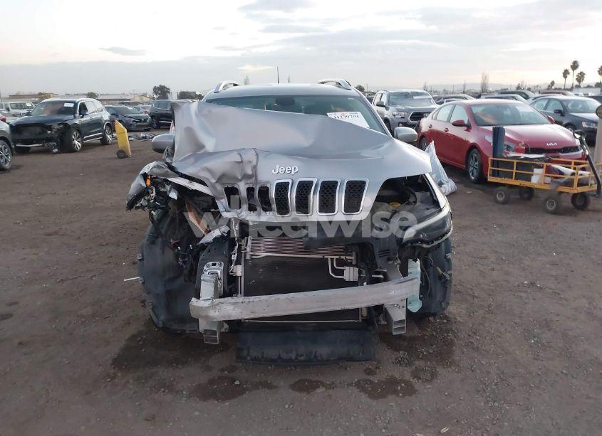 Photo 13 of 2019 Jeep Cherokee LATITUDE PLUS FWD (VIN 1C4PJLLB6KD186763)
