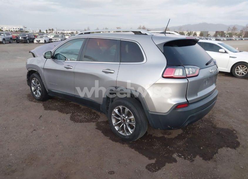 Photo 3 of 2019 Jeep Cherokee LATITUDE PLUS FWD (VIN 1C4PJLLB6KD186763)