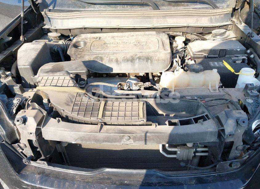 Photo 10 of 2019 Jeep Cherokee LATITUDE PLUS FWD (VIN 1C4PJLLB6KD247268)