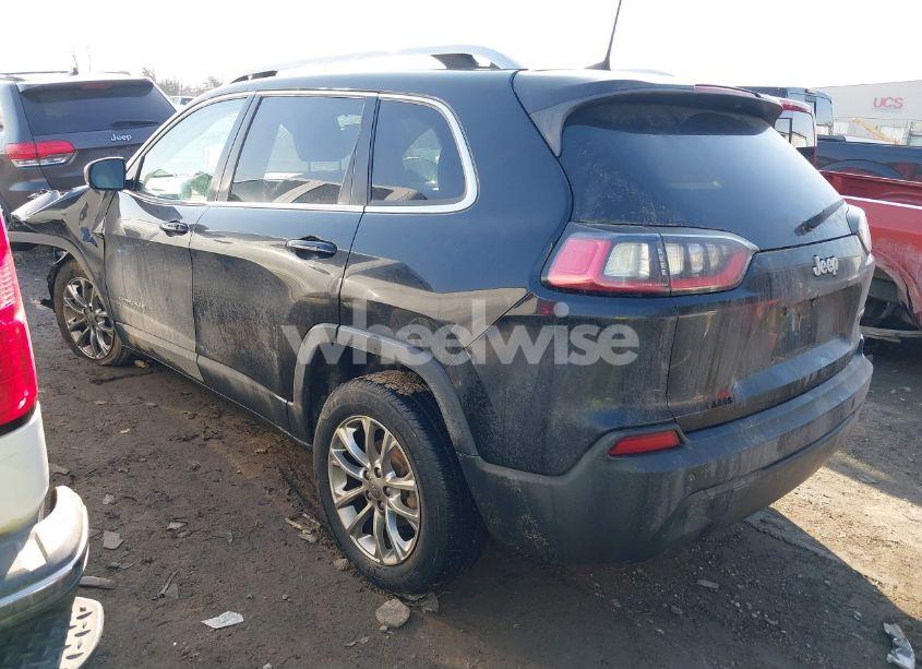 Photo 3 of 2019 Jeep Cherokee LATITUDE PLUS FWD (VIN 1C4PJLLB6KD247268)