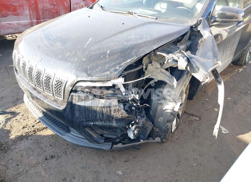 Photo 6 of 2019 Jeep Cherokee LATITUDE PLUS FWD (VIN 1C4PJLLB6KD247268)