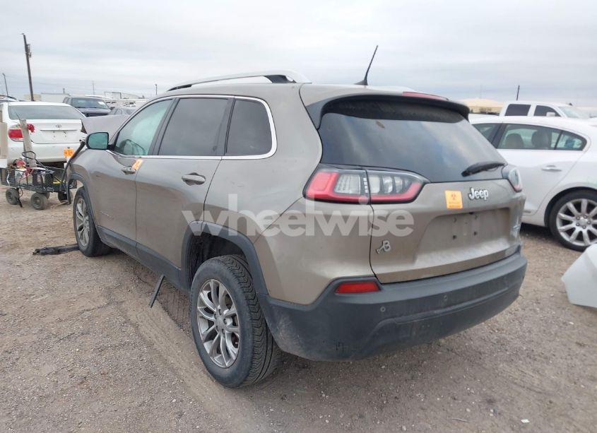 Photo 3 of 2019 Jeep Cherokee LATITUDE PLUS FWD (VIN 1C4PJLLB6KD265799)