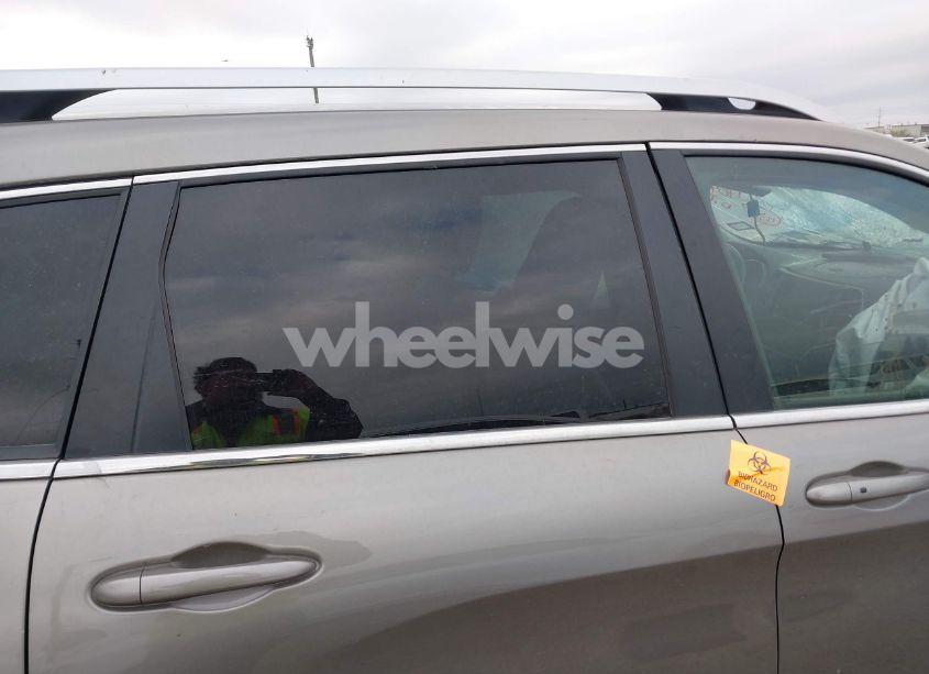 Photo 8 of 2019 Jeep Cherokee LATITUDE PLUS FWD (VIN 1C4PJLLB6KD265799)