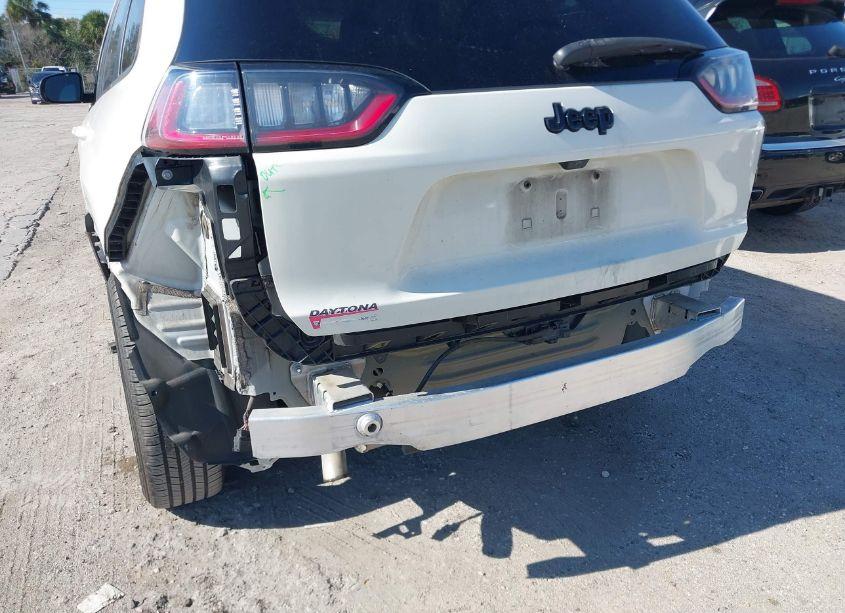 Photo 18 of 2019 Jeep Cherokee ALTITUDE FWD (VIN 1C4PJLLB6KD324687)