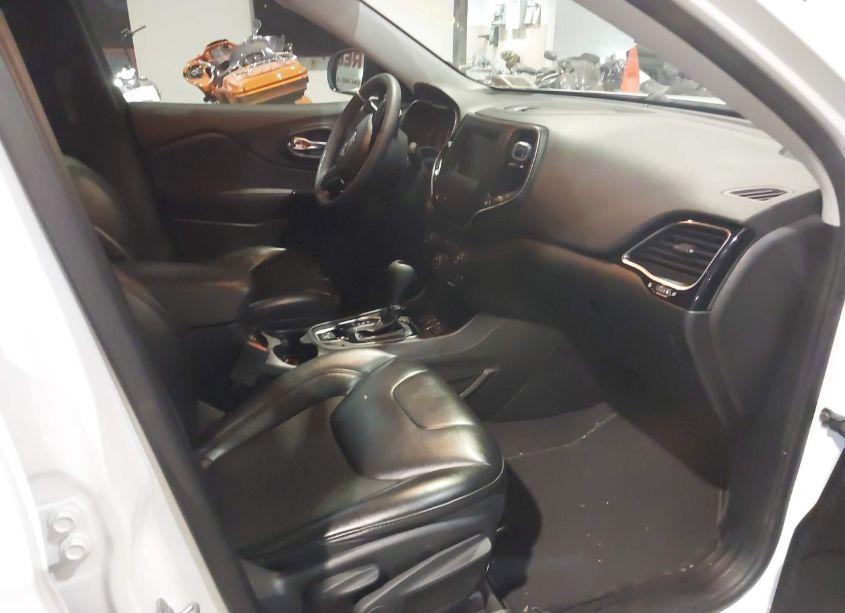 Photo 5 of 2020 Jeep Cherokee ALTITUDE FWD (VIN 1C4PJLLB6LD543800)