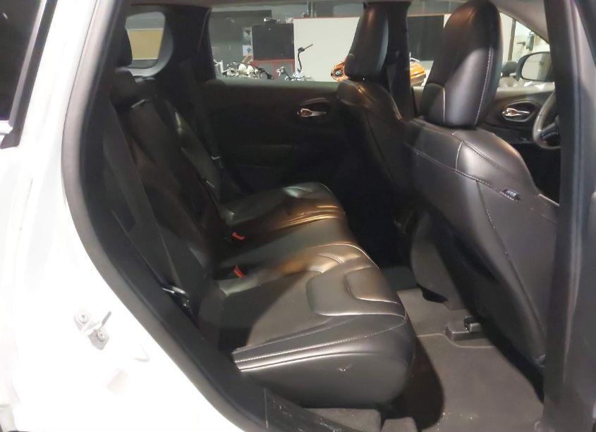 Photo 8 of 2020 Jeep Cherokee ALTITUDE FWD (VIN 1C4PJLLB6LD543800)