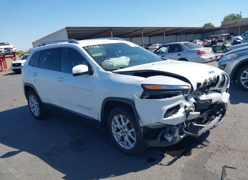 2018 Jeep Cherokee LATITUDE PLUS FWD (VIN 1C4PJLLB7JD552972) main photo