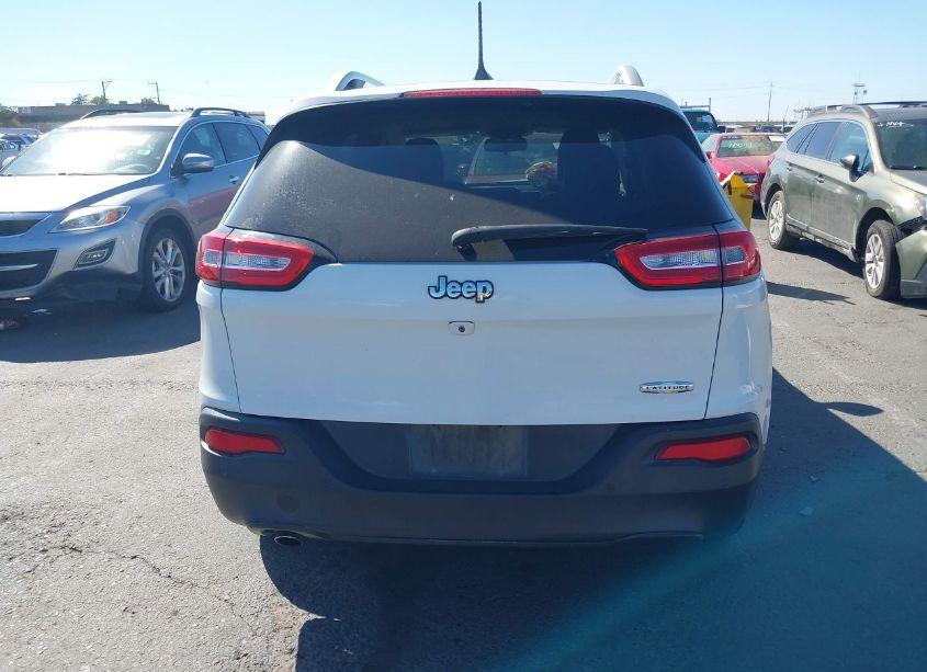 Photo 16 of 2018 Jeep Cherokee LATITUDE PLUS FWD (VIN 1C4PJLLB7JD552972)