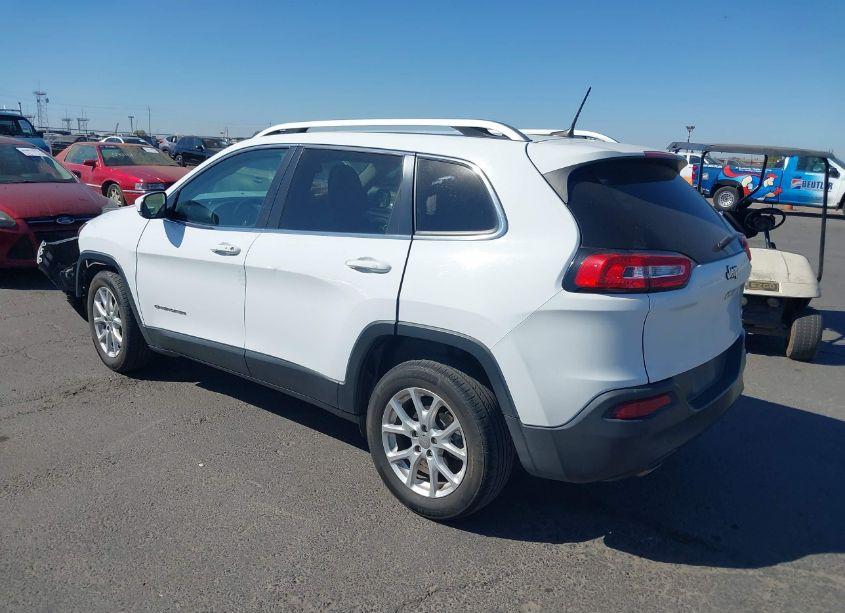 Photo 3 of 2018 Jeep Cherokee LATITUDE PLUS FWD (VIN 1C4PJLLB7JD552972)