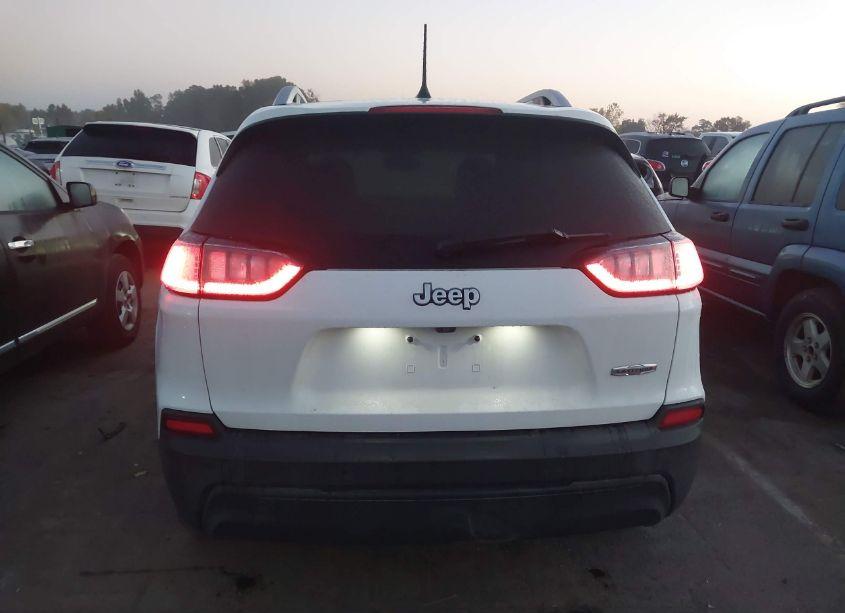 Photo 16 of 2019 Jeep Cherokee LATITUDE PLUS FWD (VIN 1C4PJLLB7KD110209)