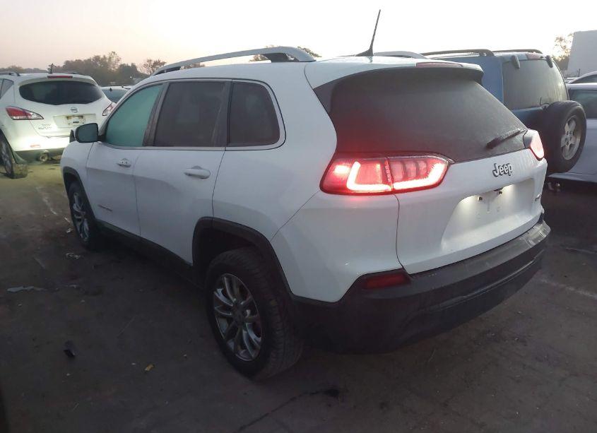 Photo 3 of 2019 Jeep Cherokee LATITUDE PLUS FWD (VIN 1C4PJLLB7KD110209)
