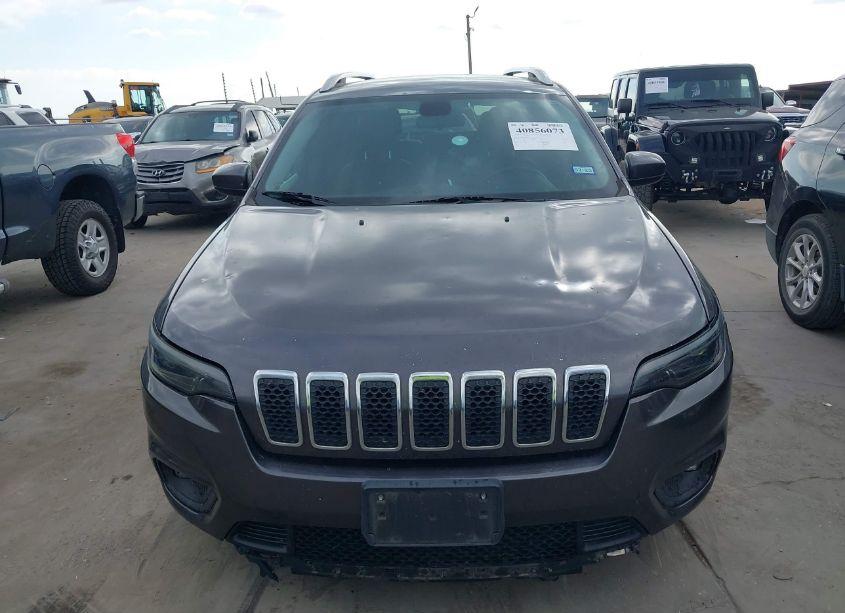 Photo 12 of 2019 Jeep Cherokee LATITUDE PLUS FWD (VIN 1C4PJLLB7KD132730)