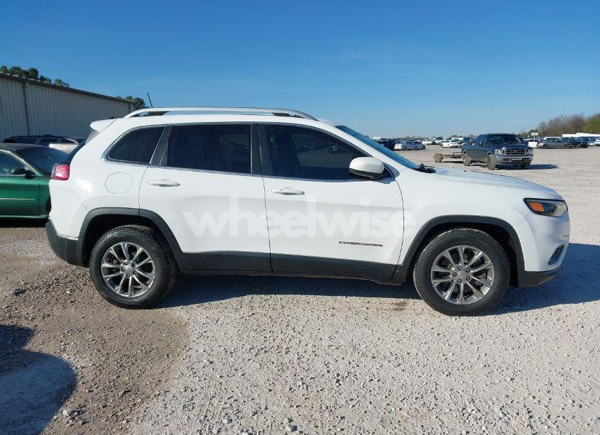 Photo 13 of 2019 Jeep Cherokee LATITUDE PLUS FWD (VIN 1C4PJLLB7KD178350)